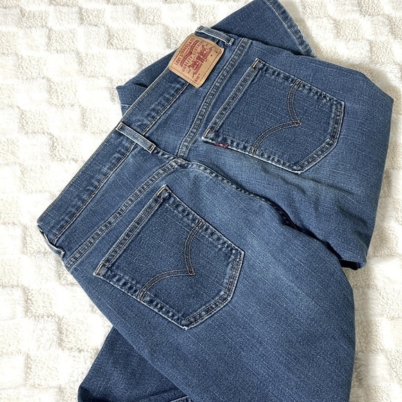 Levi’s Womens 515 Boot Cut Denim Jeans Size 14 Dark Wash Low Rise Classic Fit - Picture 3 of 12